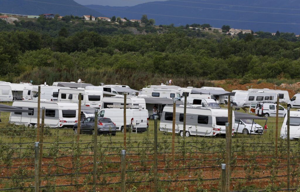 Digne-les-Bains : après le départ des gens du voyage, la mairie dresse un premier bilan