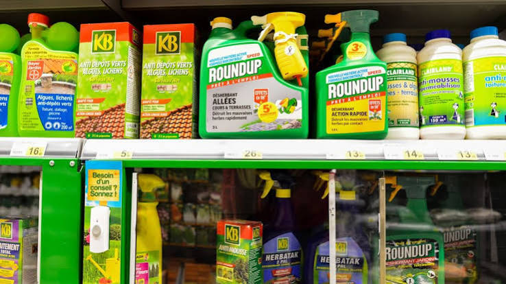 Glyphosate interdit : le marché noir du Roundup continue malgré les contrôles